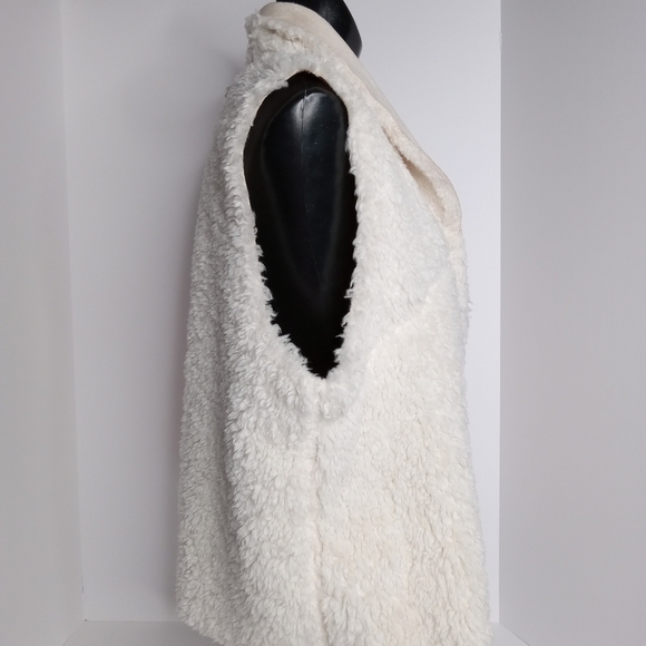 Christopher & Banks REVERSIBLE VEST P/M‎ IVORY NWT - Picture 8 of 14